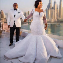 Load image into Gallery viewer, Dubai African Sweetheart Mermaid Bridal Gown Long Sleeves Tulle Lace Appliques Crystals Beaded Pleated Wedding Dress 2021