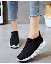 Load image into Gallery viewer, Women Shoes 2020 New Flyknit Sneakers Women Breathable Slip On Flat Shoes Soft Bottom White Sneakers Casual Women Flats Krasovki