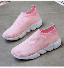 Load image into Gallery viewer, Women Shoes 2020 New Flyknit Sneakers Women Breathable Slip On Flat Shoes Soft Bottom White Sneakers Casual Women Flats Krasovki