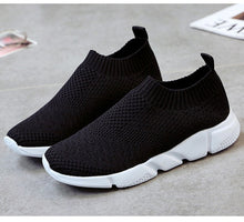 Load image into Gallery viewer, Women Shoes 2020 New Flyknit Sneakers Women Breathable Slip On Flat Shoes Soft Bottom White Sneakers Casual Women Flats Krasovki
