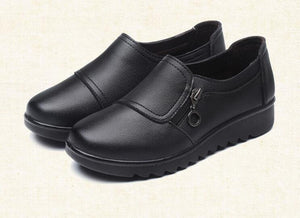 EFFGT 2020 Fashion Soft Leather Round head Women Casual Flats Ladies Side Zipper Flat Oxford Shoes New Mother single Shoes