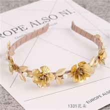 Load image into Gallery viewer, New Arrival Lady&#39;s Handmade Fashional Korean Style Diamante Flowers Beading Hairbands Women Hair Accessory