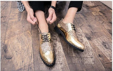 Load image into Gallery viewer, fashion men footwear leather shoes Men Dress Shoes wedding business Bullock Designer black Gold Oxfords Bling Bling LE-47