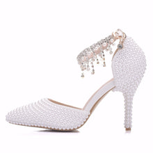 Load image into Gallery viewer, Crystal Queen Pointed Toe White Pearl Chain Wedding Shoes Thin Heels Party Sandals With Matching Bags With Purse Dress Shoes