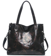 Load image into Gallery viewer, Arliwwi Designer Female Genuine Leather Floral Large Capacity Bags Flower Embossed Shiny Women&#39;s Handbags Real leather GY17-1
