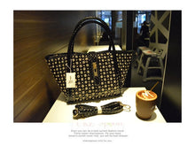 Load image into Gallery viewer, 2020 New Fashion Handbag Women&#39;s Diamond Dumpling Bag Shoulder Bag Messenger Bag Lady Bag Rhinestone Handbag Lady Large Bag