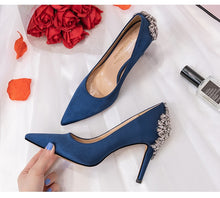 Load image into Gallery viewer, 2020 New arrival Sexy Crystal Party shoes woman wedding shoes Bridal shallow mouth fashion shoe high quality Pumps big size