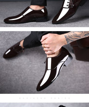 Load image into Gallery viewer, Dress Shoes Men Oxford Patent Leather Men&#39;s Dress Shoes Business Shoes Men Oxford Leather Zapatos De Hombre De Vestir Formal 89