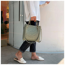 Load image into Gallery viewer, Crocodile Women&#39;s Handbags Wild Vintage Bucket Top-handle Large Capacity Solid Simple Casual Crossbody Bag Fashion Shoulder Bags