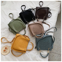 Load image into Gallery viewer, Crocodile Women&#39;s Handbags Wild Vintage Bucket Top-handle Large Capacity Solid Simple Casual Crossbody Bag Fashion Shoulder Bags