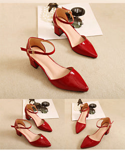 European style sandals female 2020 new word buckle thick with single shoes Women's pumps  small size 31 32 33 Baotou high heels