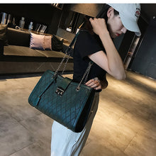 Load image into Gallery viewer, European Fashion Retro Female Tote bag 2020 New Quality PU Leather Women&#39;s Designer Large Handbag Lattice Chain Shoulder Bags