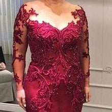 Load image into Gallery viewer, Cheap Red Mother Of The Bride Dresses Evening Appliques Beaded Plus Size O-neck Lace Long Sleeves Mermaid Gowns abito sposa