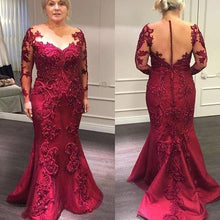 Load image into Gallery viewer, Cheap Red Mother Of The Bride Dresses Evening Appliques Beaded Plus Size O-neck Lace Long Sleeves Mermaid Gowns abito sposa