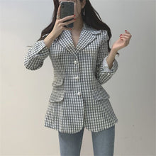 Load image into Gallery viewer, CBAFU high quality tweed jacket women blazer long sleeve pearls button plaid foramal jacket notched outwears tops autumn P658