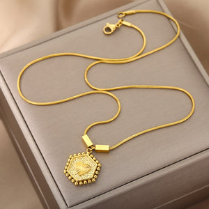 Geometric Hexagon Heart Pendant Necklaces For Women Stainless Steel Gold Color Double-layer Paperclip Gold Chain Jewelry Gift