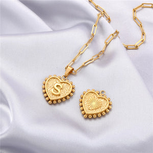 26 Capital Initials heart Pendant Necklace for Woman Man Double-layer paperclip gold chain Stainless steel jewelry choker