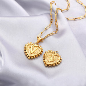 26 Capital Initials heart Pendant Necklace for Woman Man Double-layer paperclip gold chain Stainless steel jewelry choker