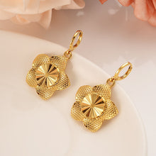 Load image into Gallery viewer, New dubai india gold Luxurious Fashion african flower jewelry Set women girls charms pendant necklace earrings wedding partygift