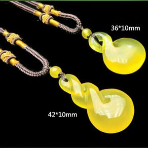 Natural Agate Yellow chalcedony Reverses the Heaven and Earth Pendant Jewelry Fine Jewelry Agate  Transit Necklace Pendant