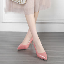 Load image into Gallery viewer, MoonMeek new women pumps fashion shoes size