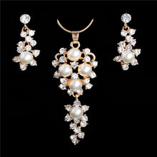 Load image into Gallery viewer, Vintage Pearl Jewelry Set