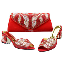 Load image into Gallery viewer, Rhinestone African Women Wedding Shoes and Bag Sets