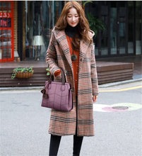 Load image into Gallery viewer, Leather Luxury Handbags for Women Designer.