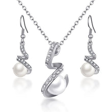 Load image into Gallery viewer, Vintage Pearl Jewelry Set