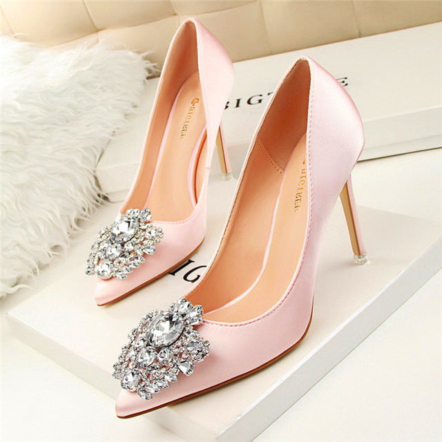 Star Style Sexy Pointed Toe Women Pumps Crystal Solid Silk Shallow High Heels