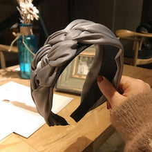 Load image into Gallery viewer, Fabric Knotted headband