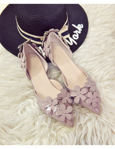 Lovely women 3cm kitten heels,Nude/Gray/Black patent leather floral low heels young ladies D'orsay pumps bridesmaid shoes gifts