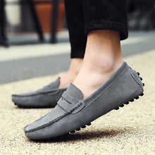 Load image into Gallery viewer, Leather Shoes Men Warm Fur Plush Flats Driving Shoes