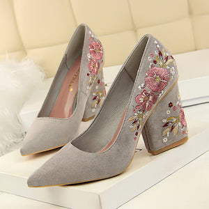 Flower Embroider Women High Heel Shoes 2019 Spring Women Pumps Fashion Women Wedding Shoes Black Women Office Shoe Sexy Stiletto