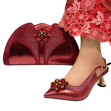 Load image into Gallery viewer, Purple color Fashion Italian Shoes With Matching Clutch Bag Hot African Big Wedding With High Heel Sandals and Bag Set