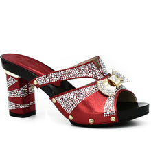 Load image into Gallery viewer, Latest Red Color African Shoes and Matching Bag with Rhinestone Nigerian Shoe